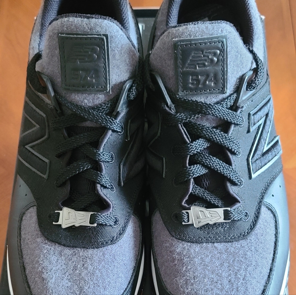 New Balance/New Era